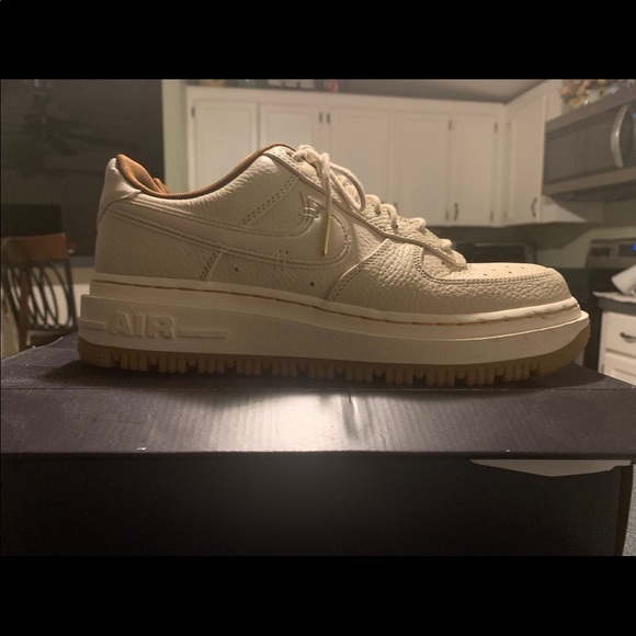 Pecan Air Force Ones Mens 9/Womens 10.5 - Picture 6 of 7